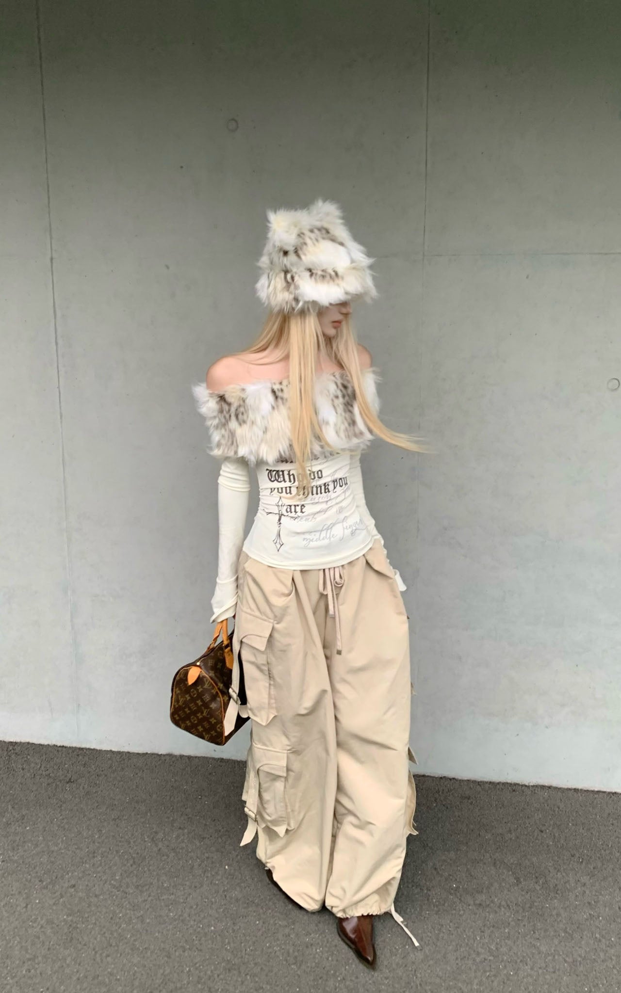 Rase le sol Off-Shoulder Faux Fur Top – PINKPARKS