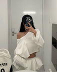 WARDEN EDGE Off-Shoulder Cropped Long Sleeve T-Shirt
