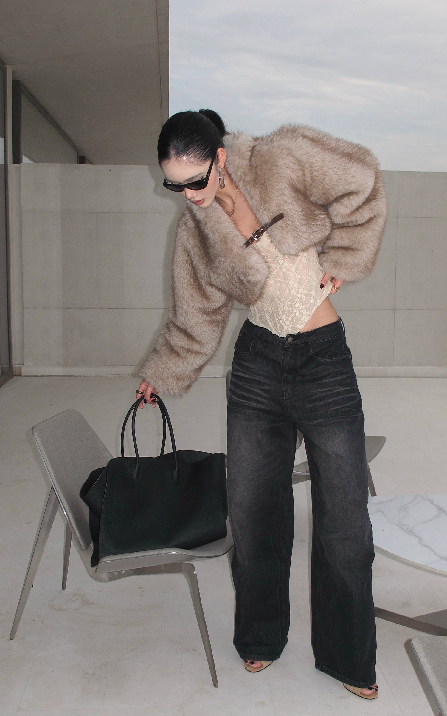 ROVENTE Washed Black Wide Leg Denim Pants