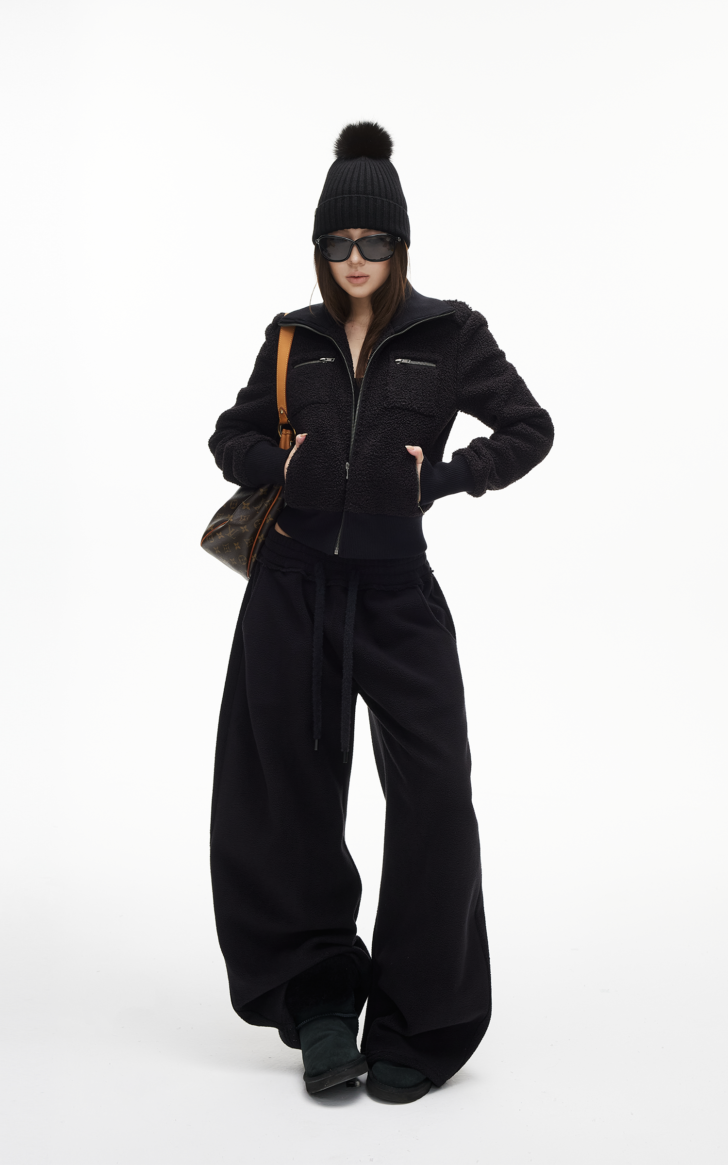 IAMXIAA Fleece Wide-Leg Sweatpants with Drawstring Waist