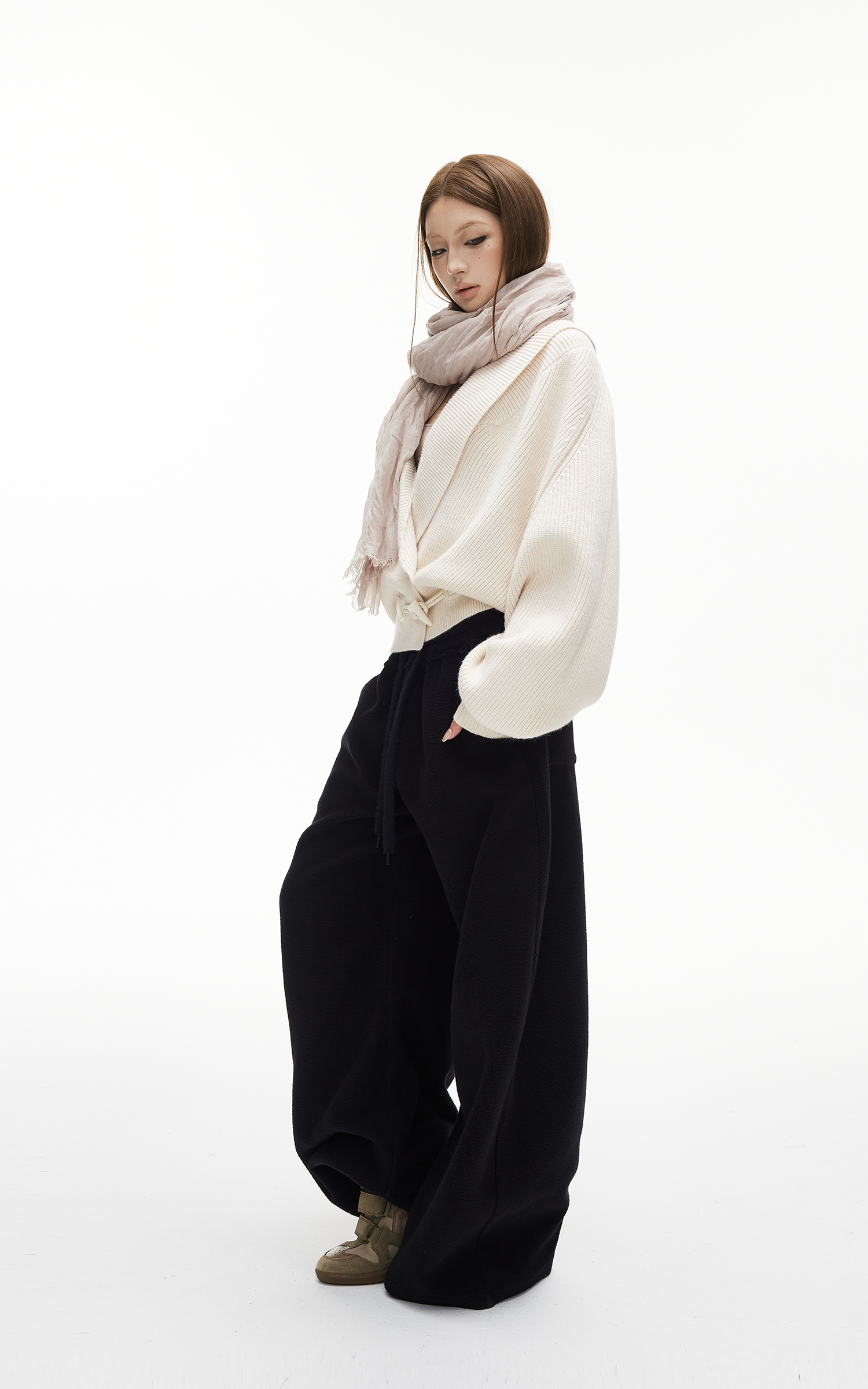 IAMXIAA Fleece Wide-Leg Sweatpants with Drawstring Waist