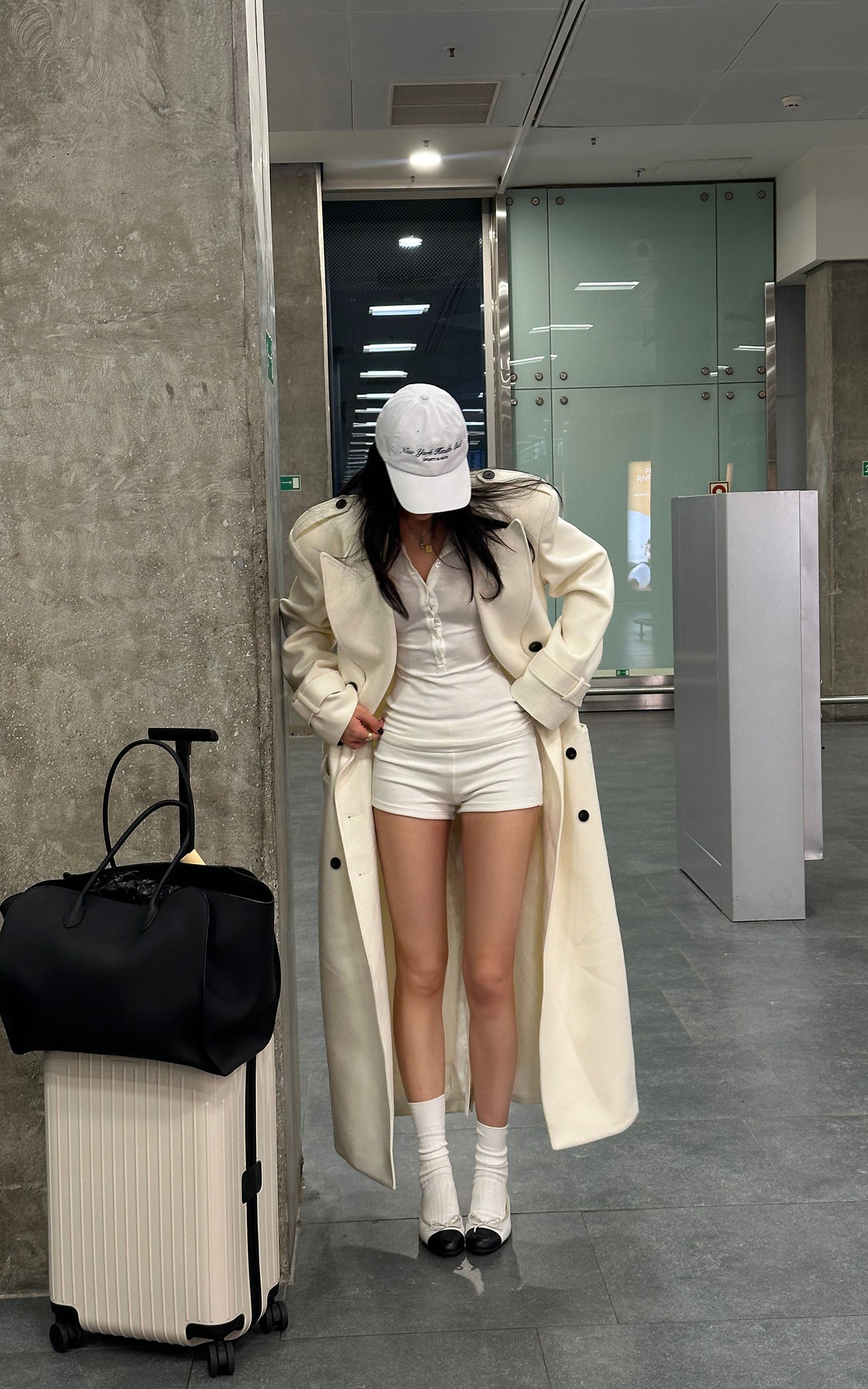 ROVENTE Long Double-Breasted Belted Coat