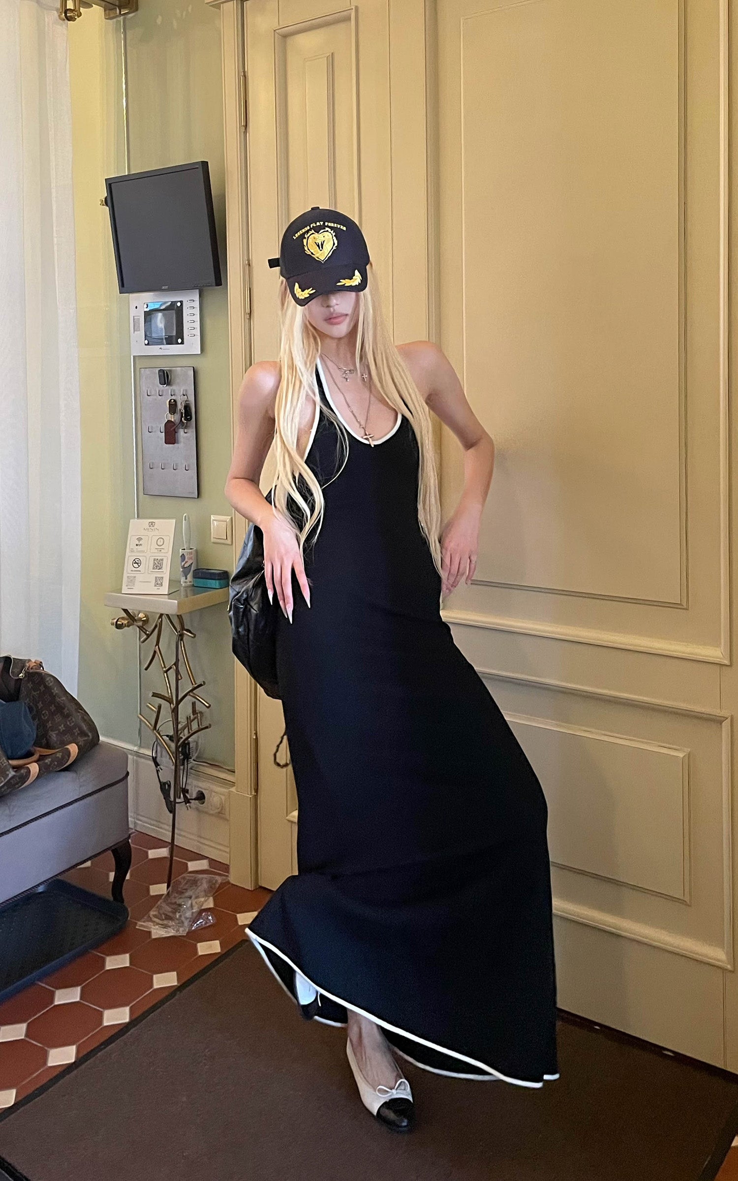 Rase le sol Open-Back Knit Maxi Dress with Contrast Piping