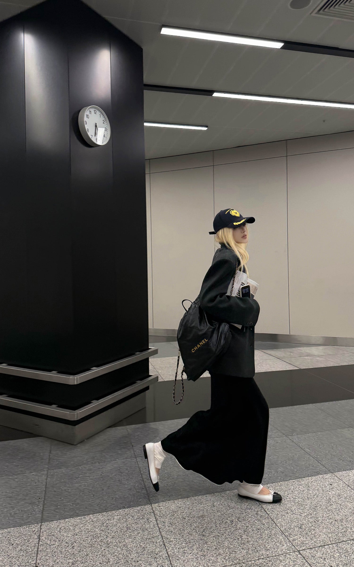 Rase le sol Open-Back Knit Maxi Dress with Contrast Piping