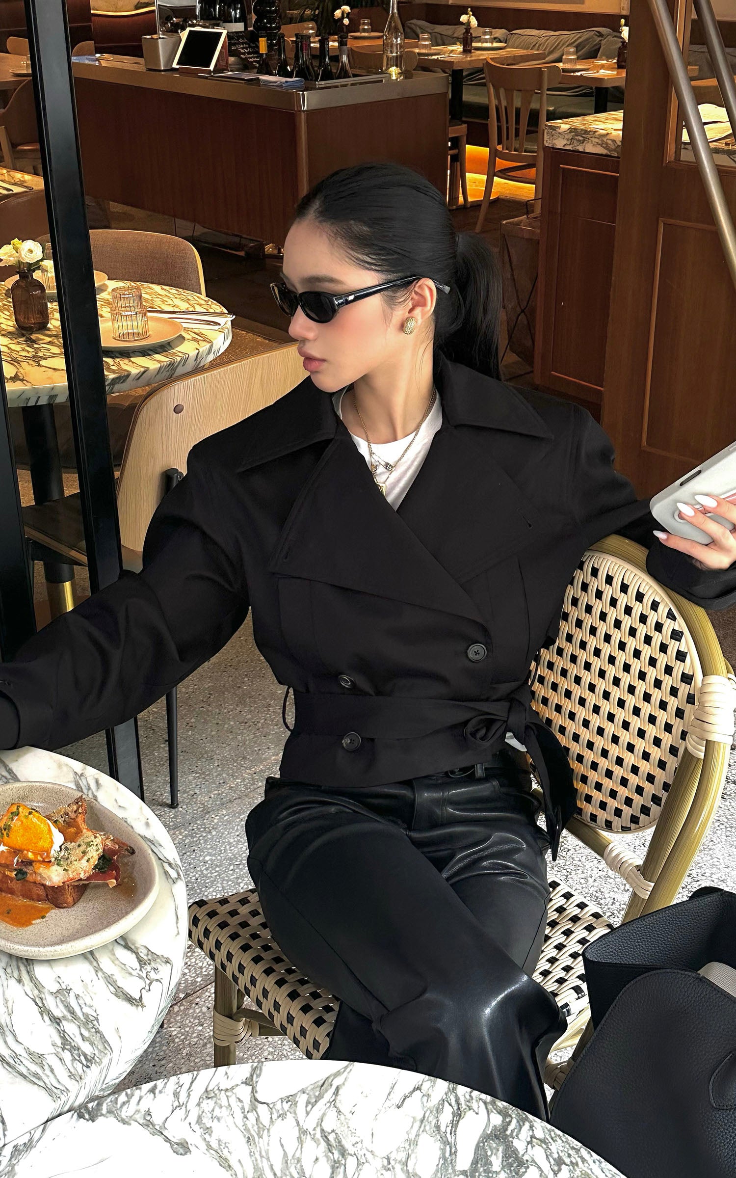 ROVENTE Cropped Belted Trench Jacket