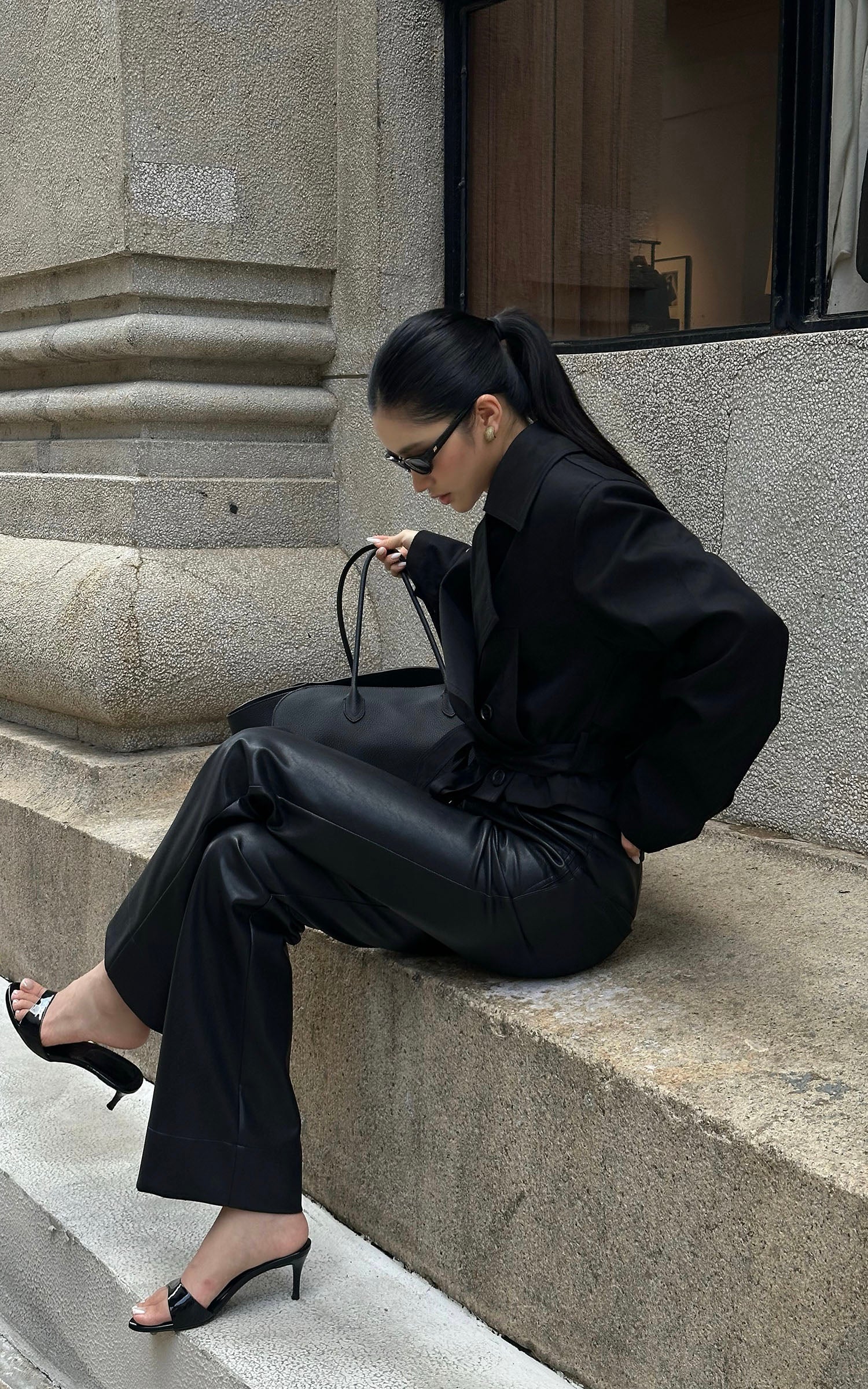 ROVENTE Cropped Belted Trench Jacket