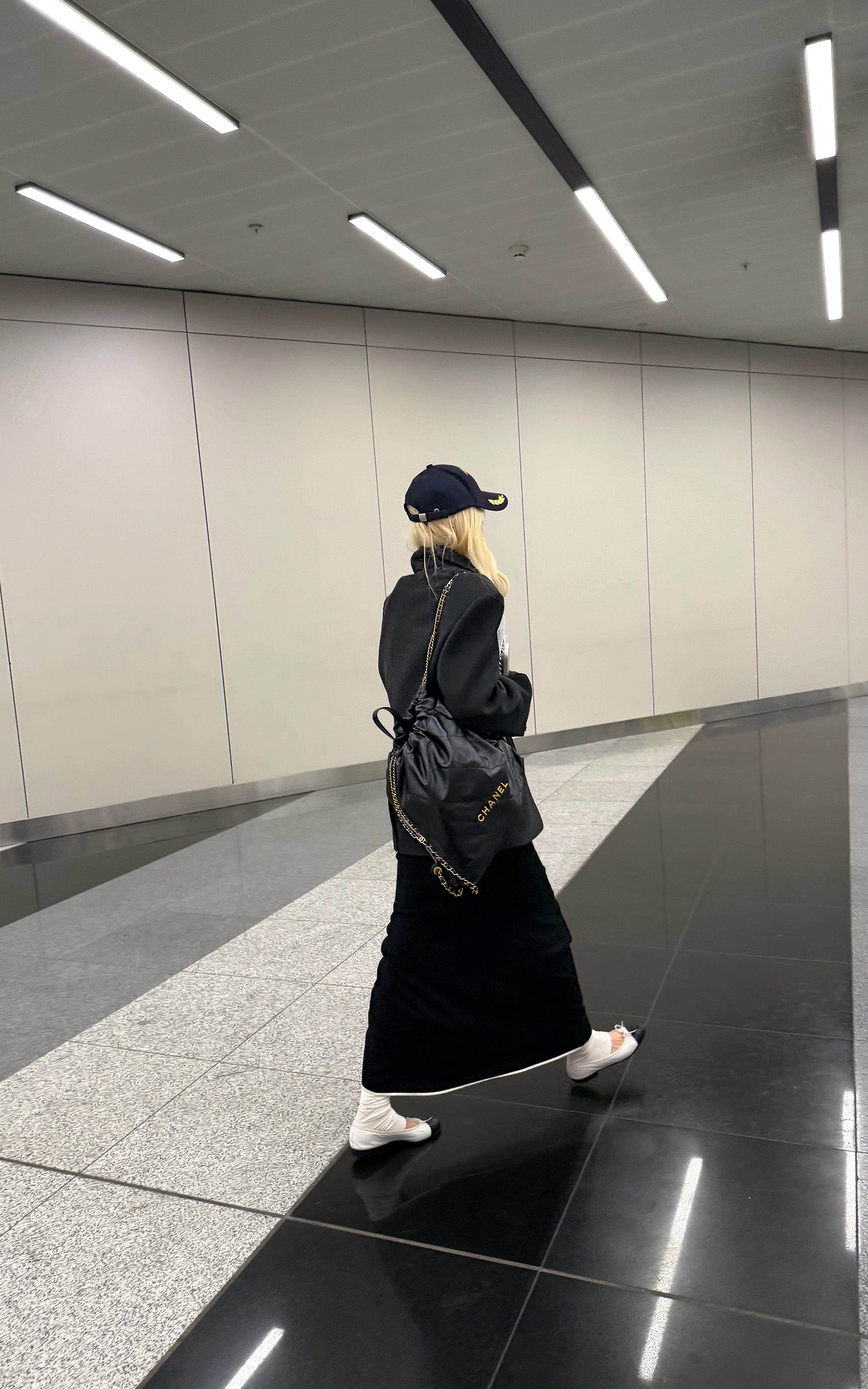 Rase le sol Open-Back Knit Maxi Dress with Contrast Piping