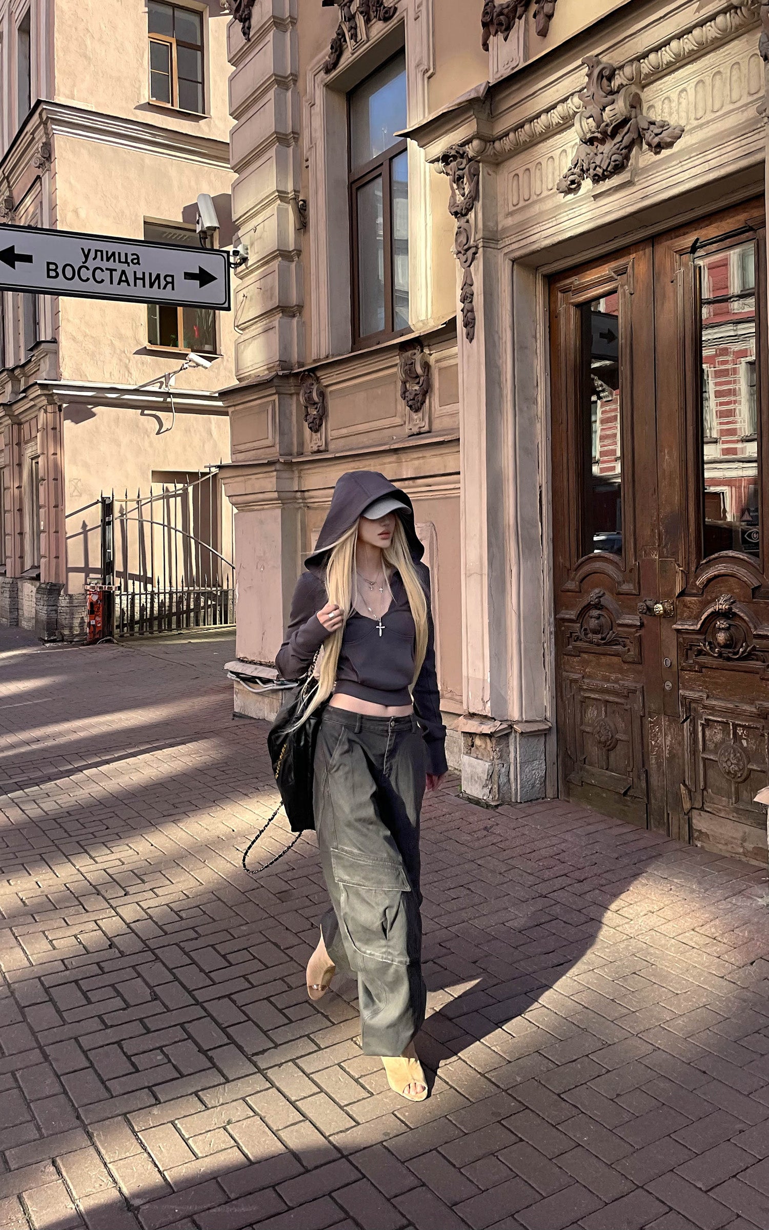 Rase le sol Deconstructed Fitted Hooded Sculpted Sweatshirt