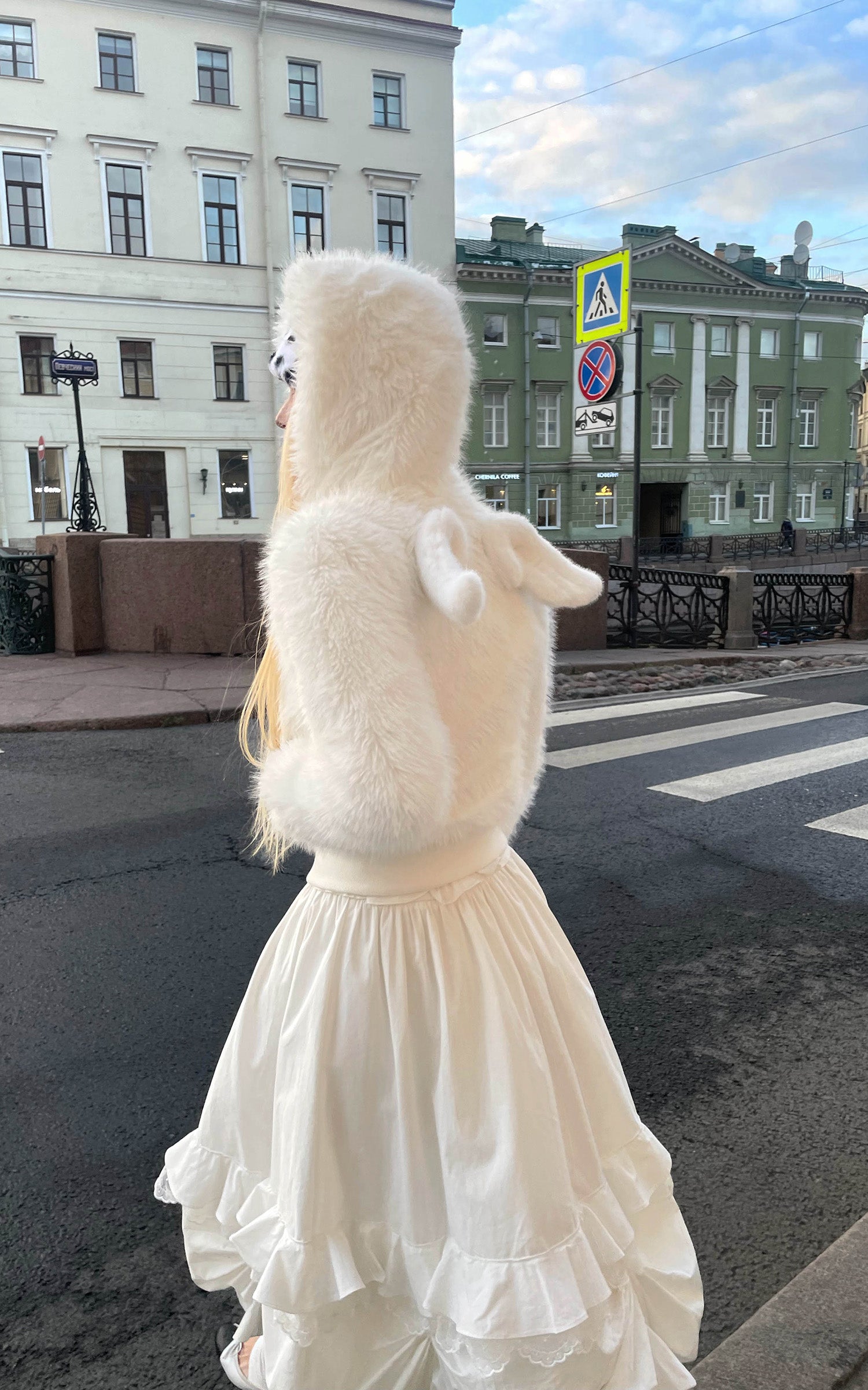 Rase le sol Gathered Puff Skirt With Lace Trim And Tiered Draping