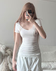 Rase le sol Star Emblem Ruched Scoop Neck Top