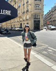 WARDEN EDGE Mini à carreaux avec bordure en dentelle Short doté d'une taille élastique et d'une silhouette streetwear décontractée
