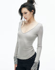 IAMXIAA Leopard Cuff Deep V-Neck Fitted Long Sleeve Top