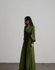 DOINDULGE Robe longue à manches bouffantes, taille corset et col en V