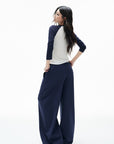 IAMXIAA Colorblock Raglan Sleeve Notch Neck Long Sleeve Top