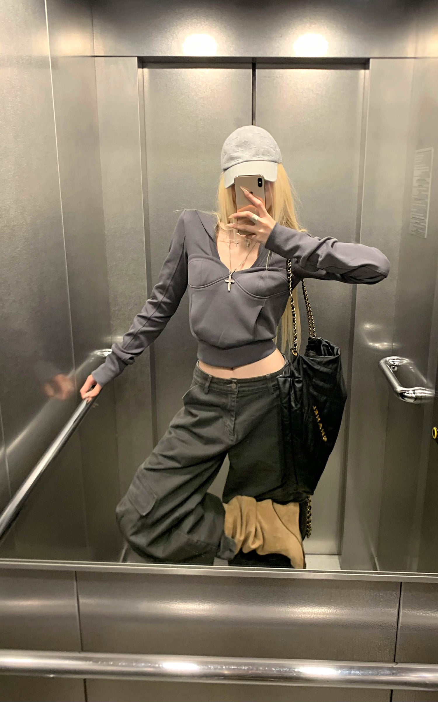 Rase le sol Deconstructed Fitted Hooded Sculpted Sweatshirt