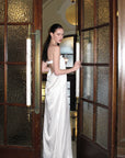 0122stepll Robe longue bustier en satin dos nu