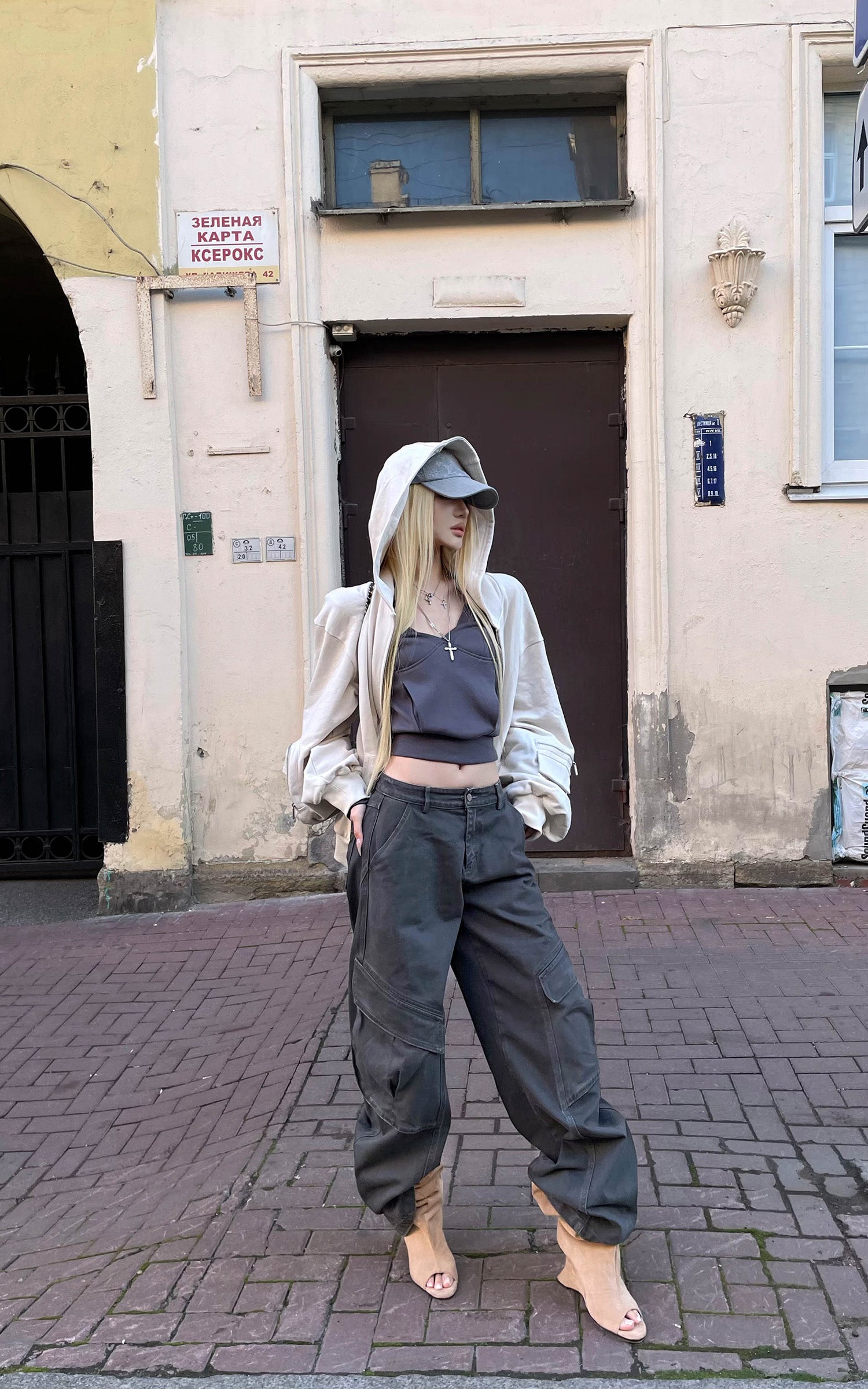 Rase le sol Deconstructed Fitted Hooded Sculpted Sweatshirt