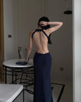 Hydrae Robe longue dos nu à découpes et col halter