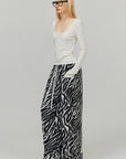 0122stepll Sculpted Scoop Neck Notch Long Sleeve Fitted Top