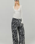 0122stepll Sculpted Scoop Neck Notch Long Sleeve Fitted Top