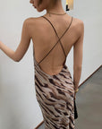 Robe longue à imprimé animalier dos nu