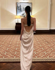 0122stepll Robe longue bustier en satin dos nu