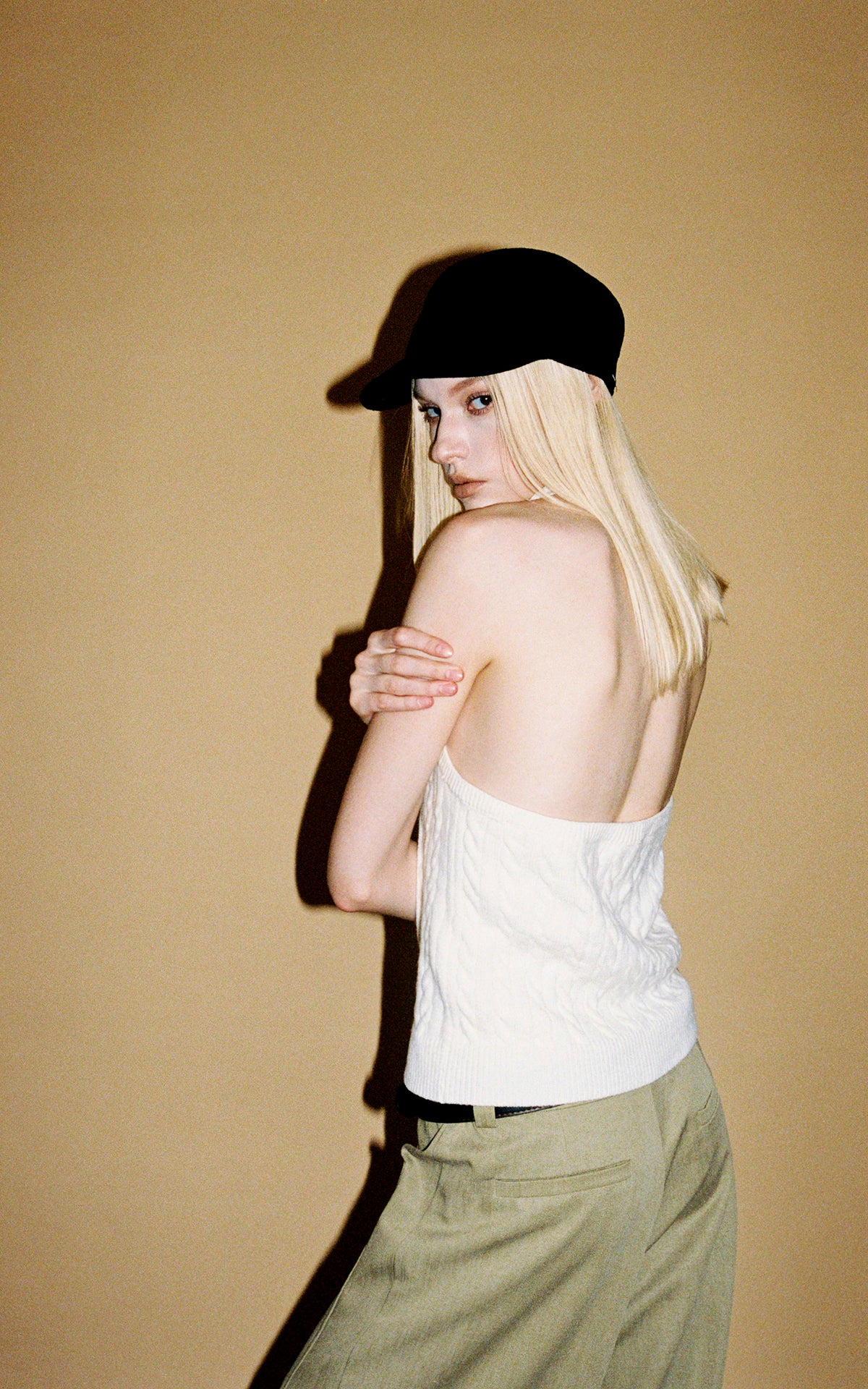 0122stepll Cable Knit Halter Button Vest