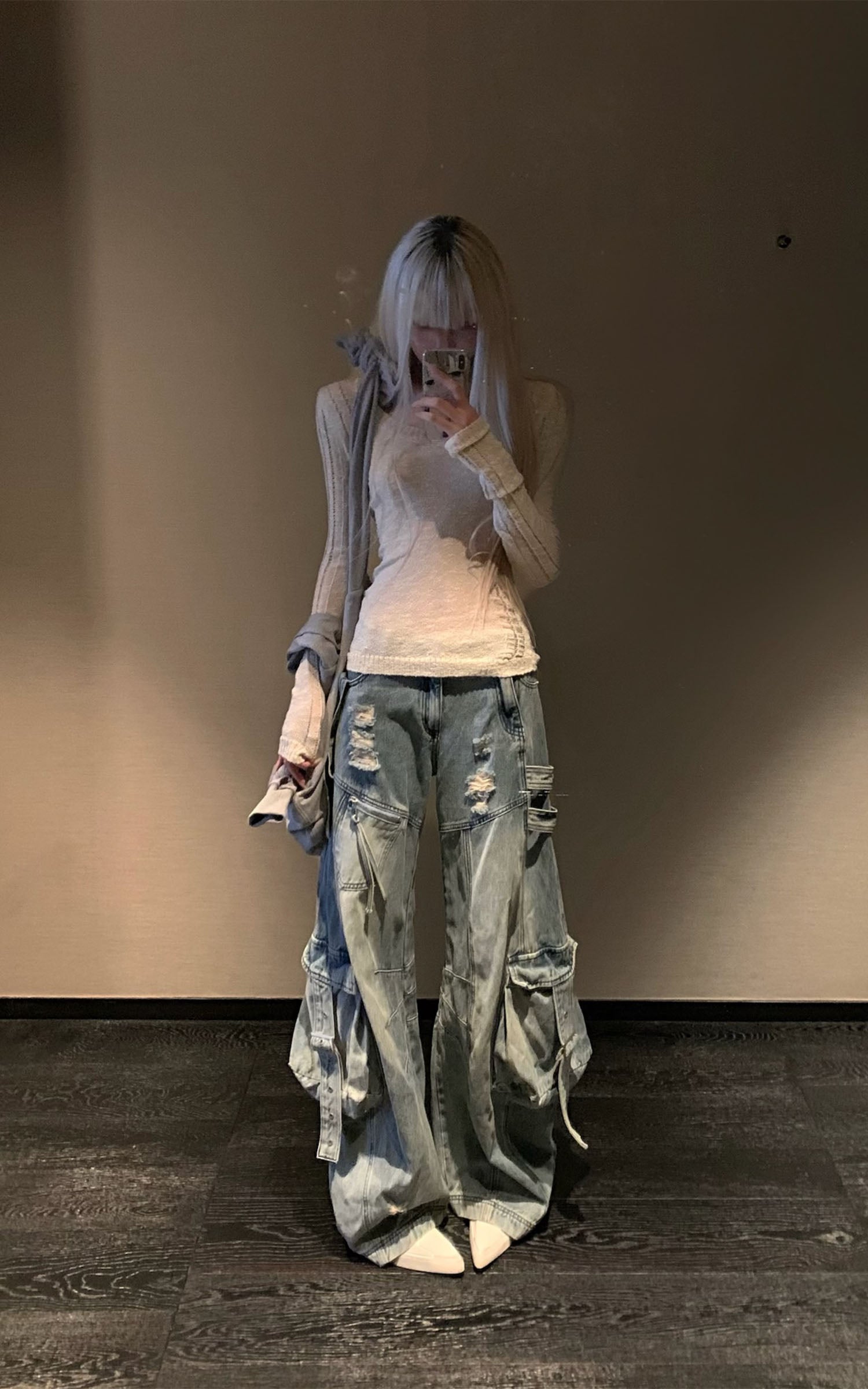 Rase le sol Distressed Wide-Leg Denim Pants