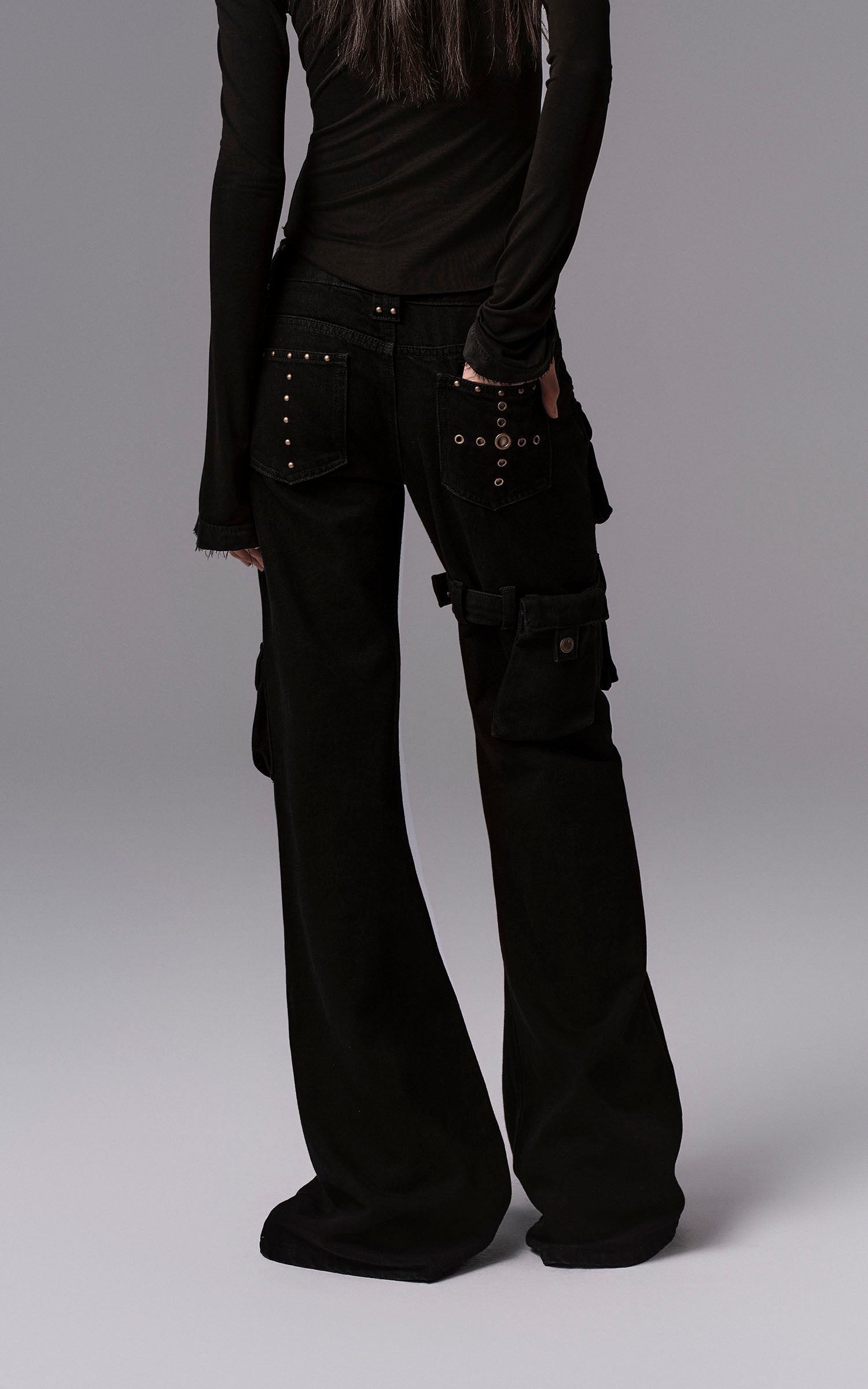 Low pixel Detachable Pocket Flared Denim Pants