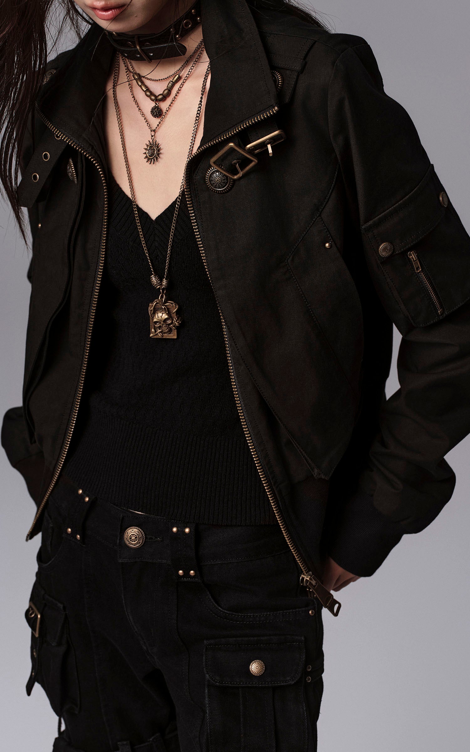 Low pixel Studded Buckle Collar Cropped Jacket