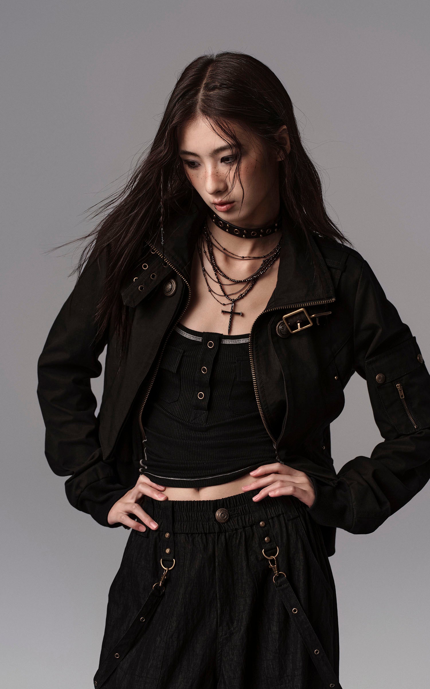 Low pixel Studded Buckle Collar Cropped Jacket