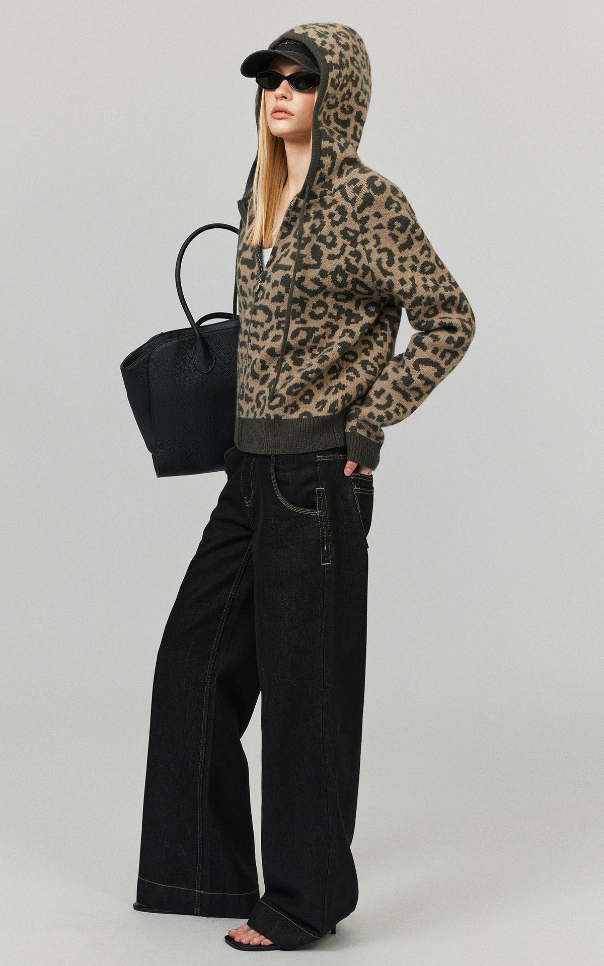 0122stepll Leopard Jacquard Hooded Knit Zip-Up Jacket