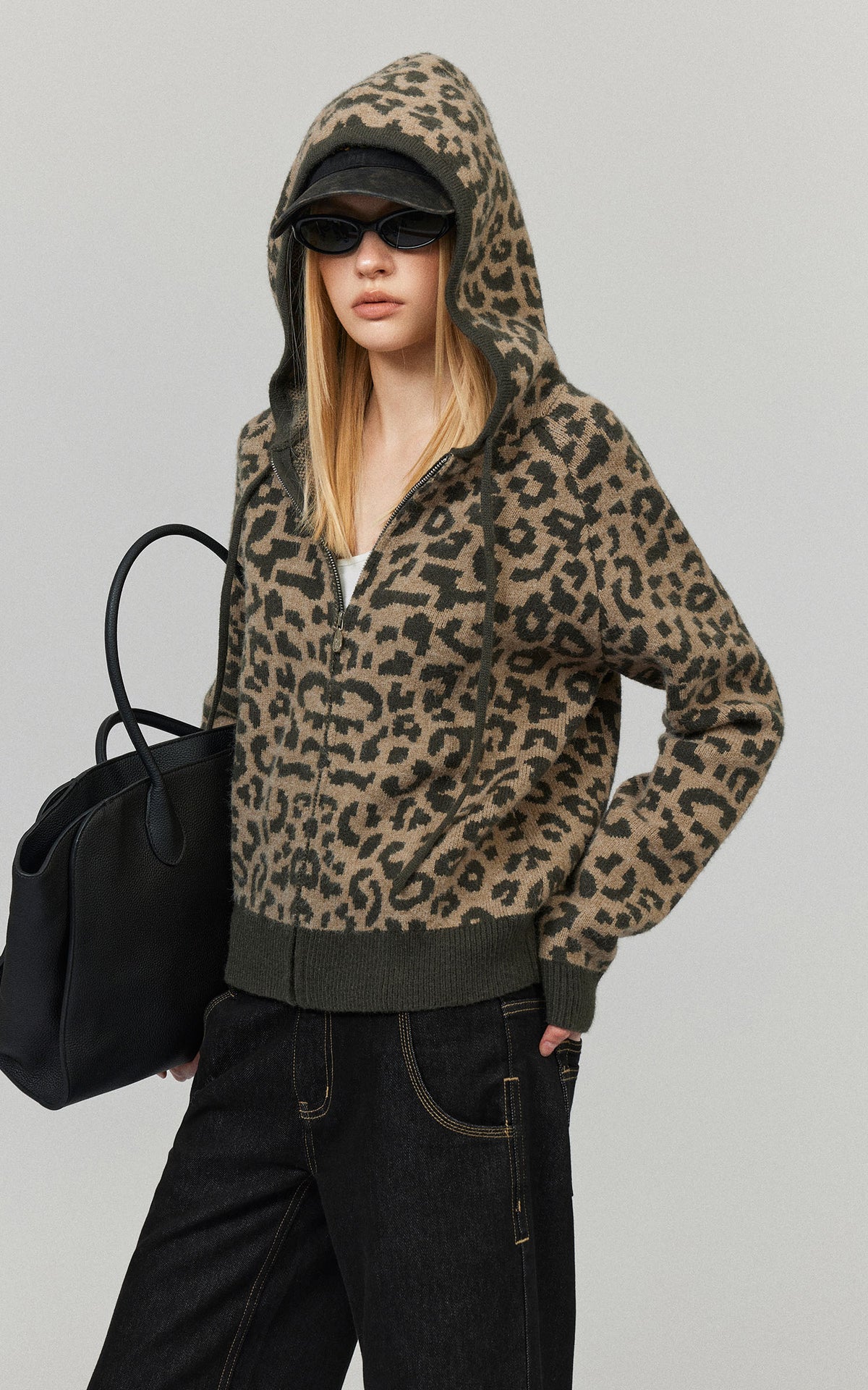 0122stepll Leopard Jacquard Hooded Knit Zip-Up Jacket