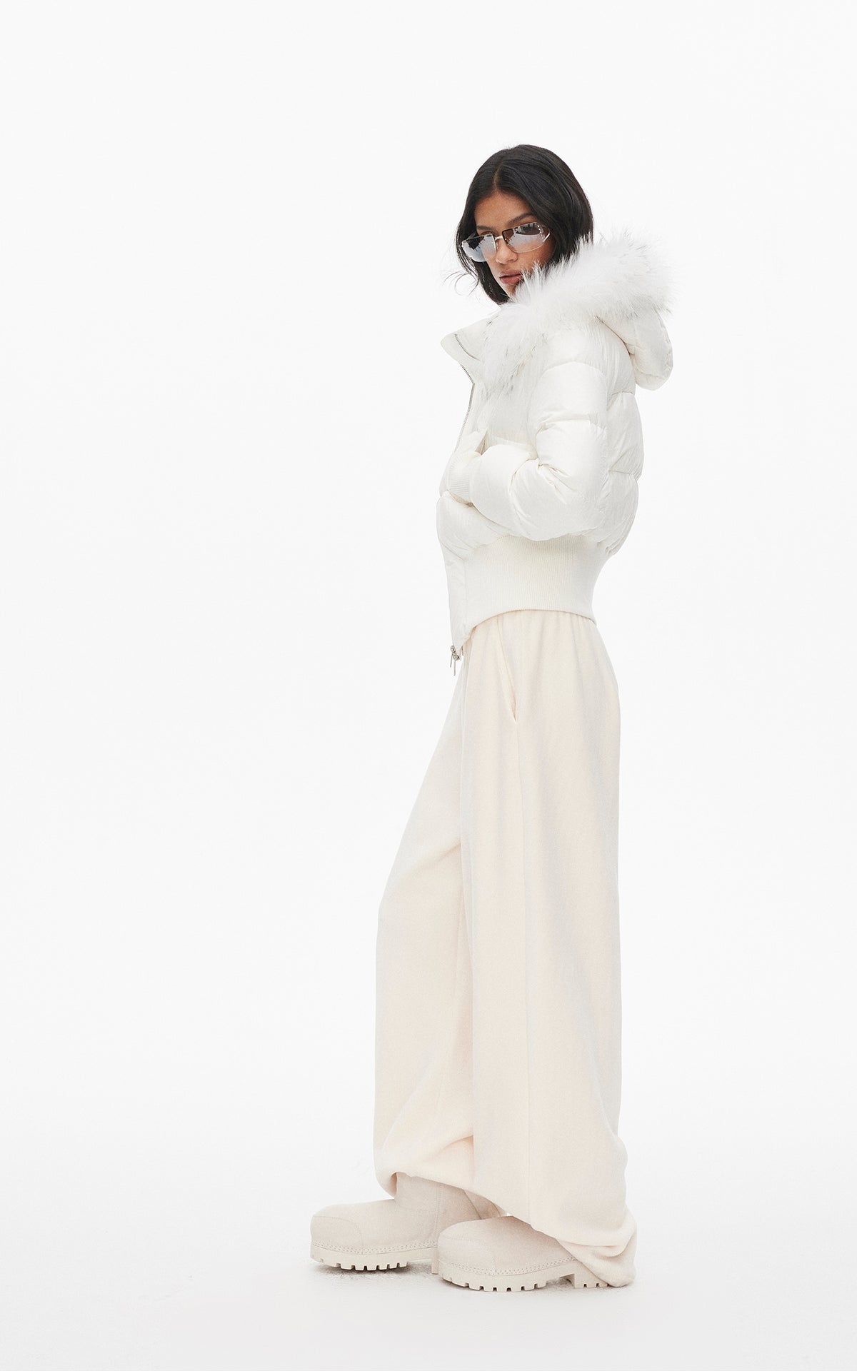 0122stepll Ensemble trois pièces : veste zippée en polaire, t-shirt ajusté et pantalon large
