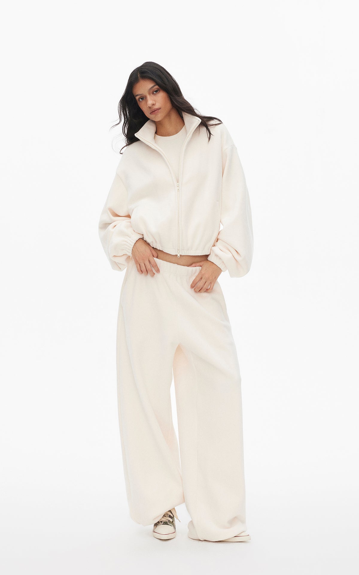 0122stepll Ensemble trois pièces : veste zippée en polaire, t-shirt ajusté et pantalon large