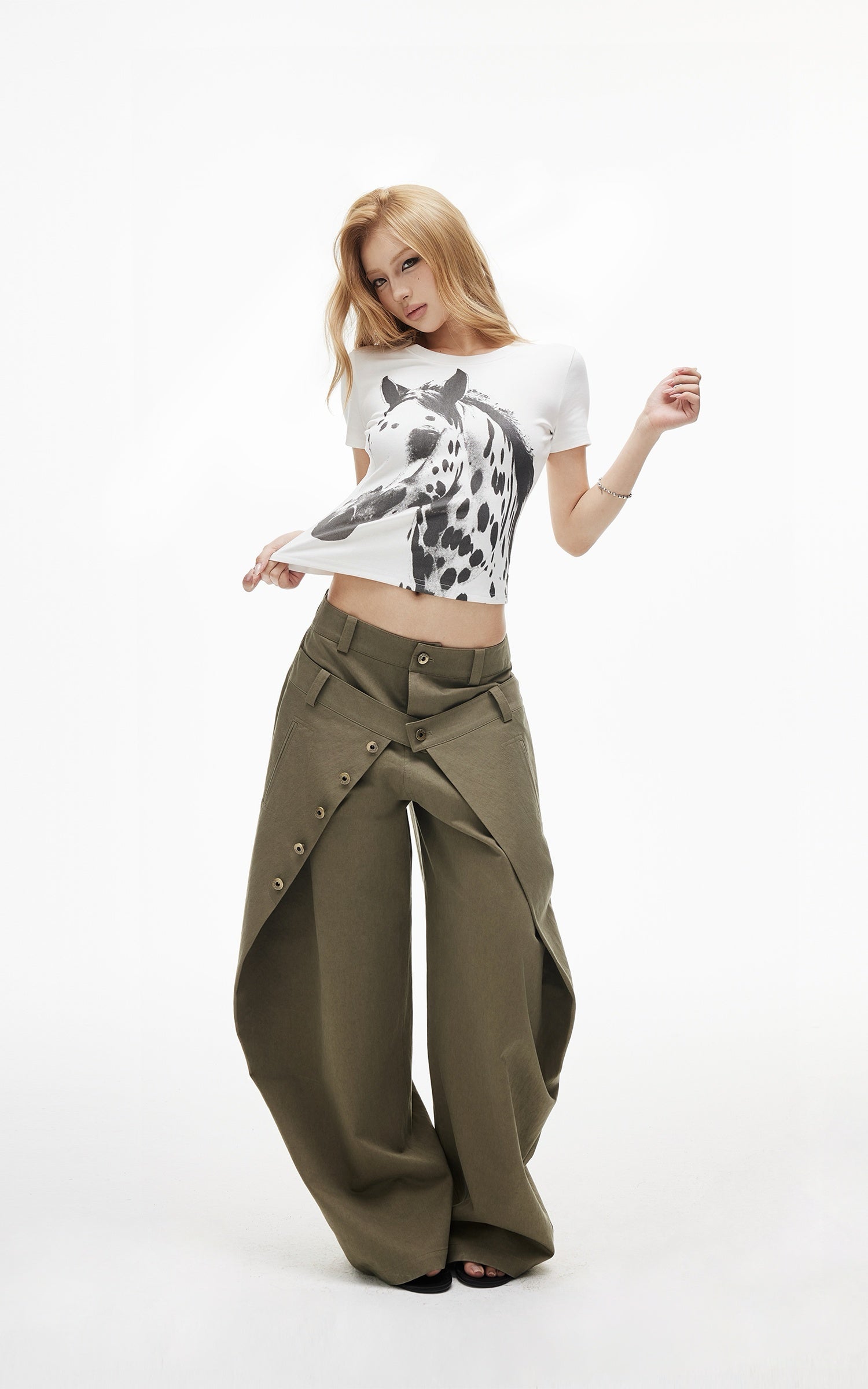 IAMXIAA Vintage Horse Graphic Fitted Baby Tee