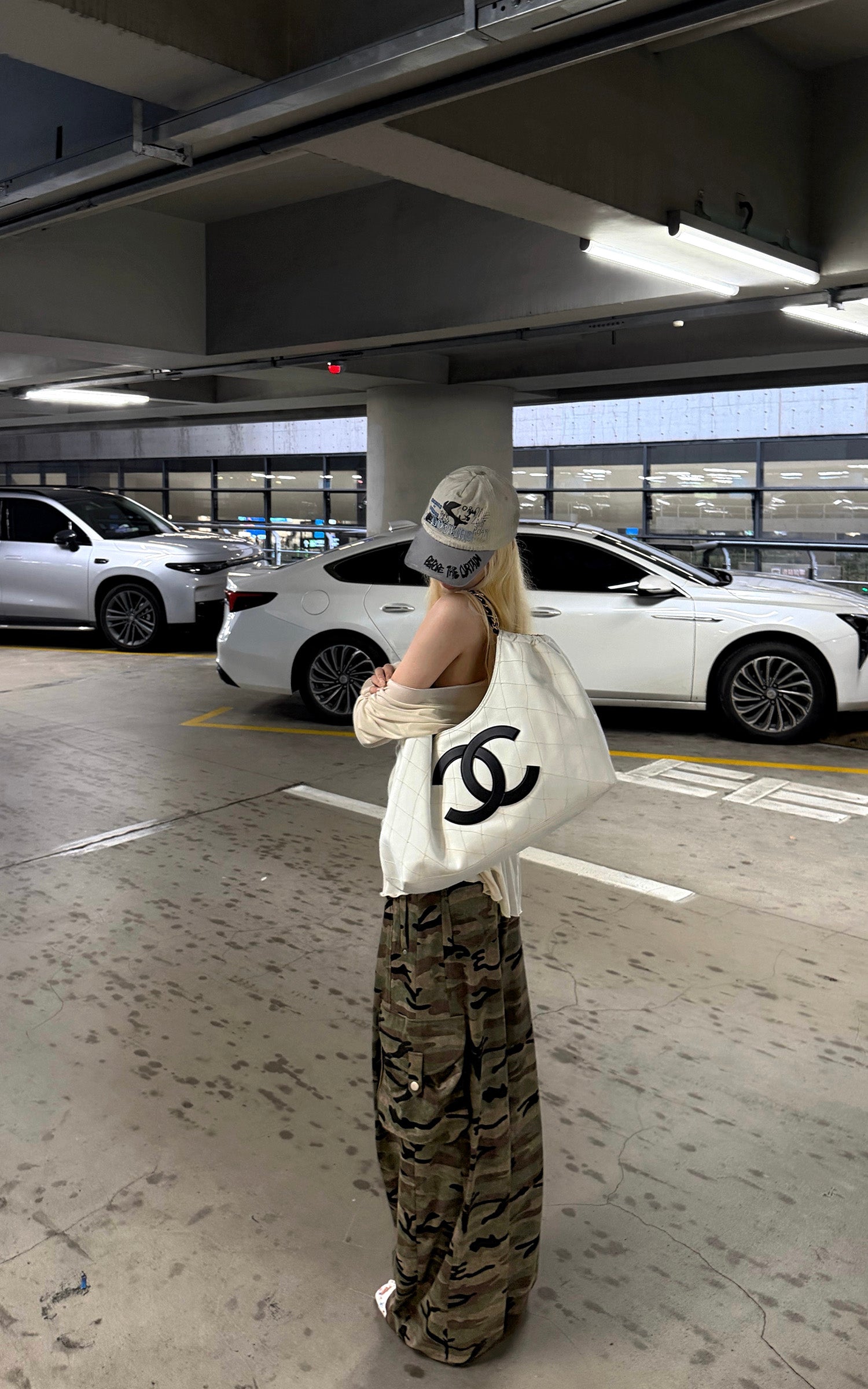 Rase le sol Gathered Cargo Pocket Camouflage Wide-Leg Pants