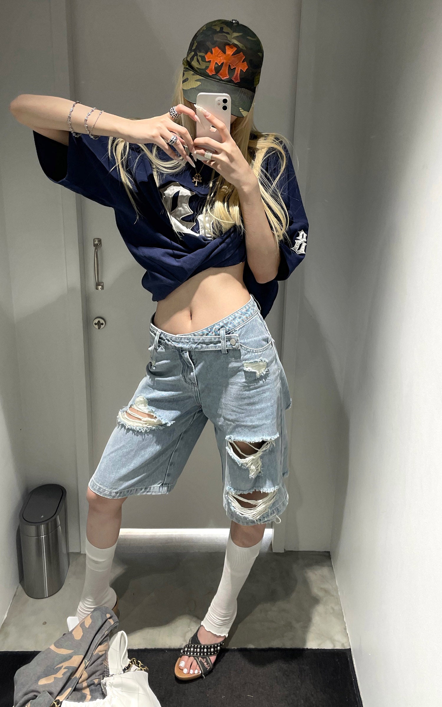 Rase le sol Low-Rise Asymmetric Waist Distressed Denim Pants