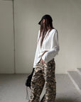 Rase le sol Camouflage Wide Leg Cargo Pants with Buttoned Hems