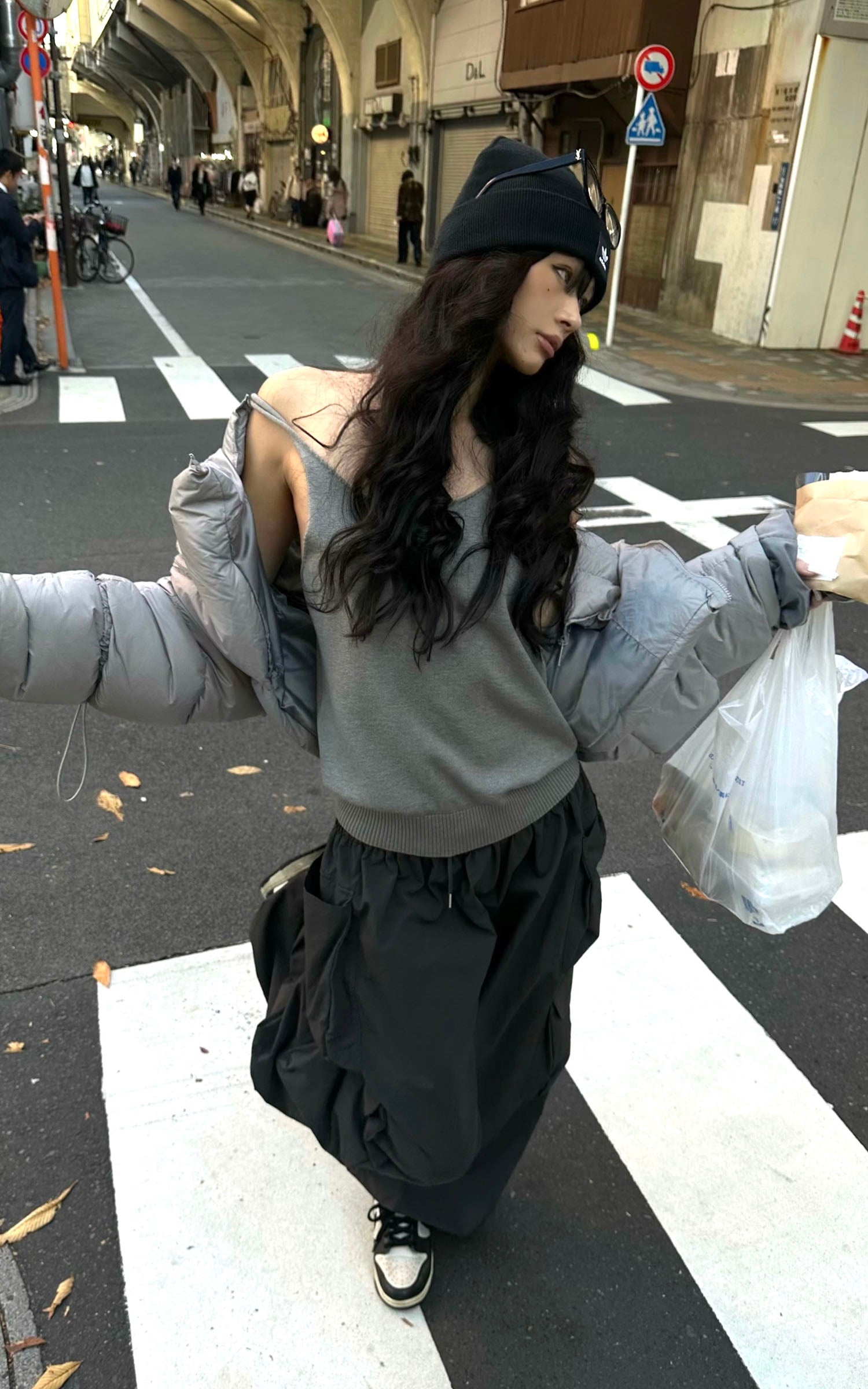 0122stepll 딥 U-백 니트 베스트