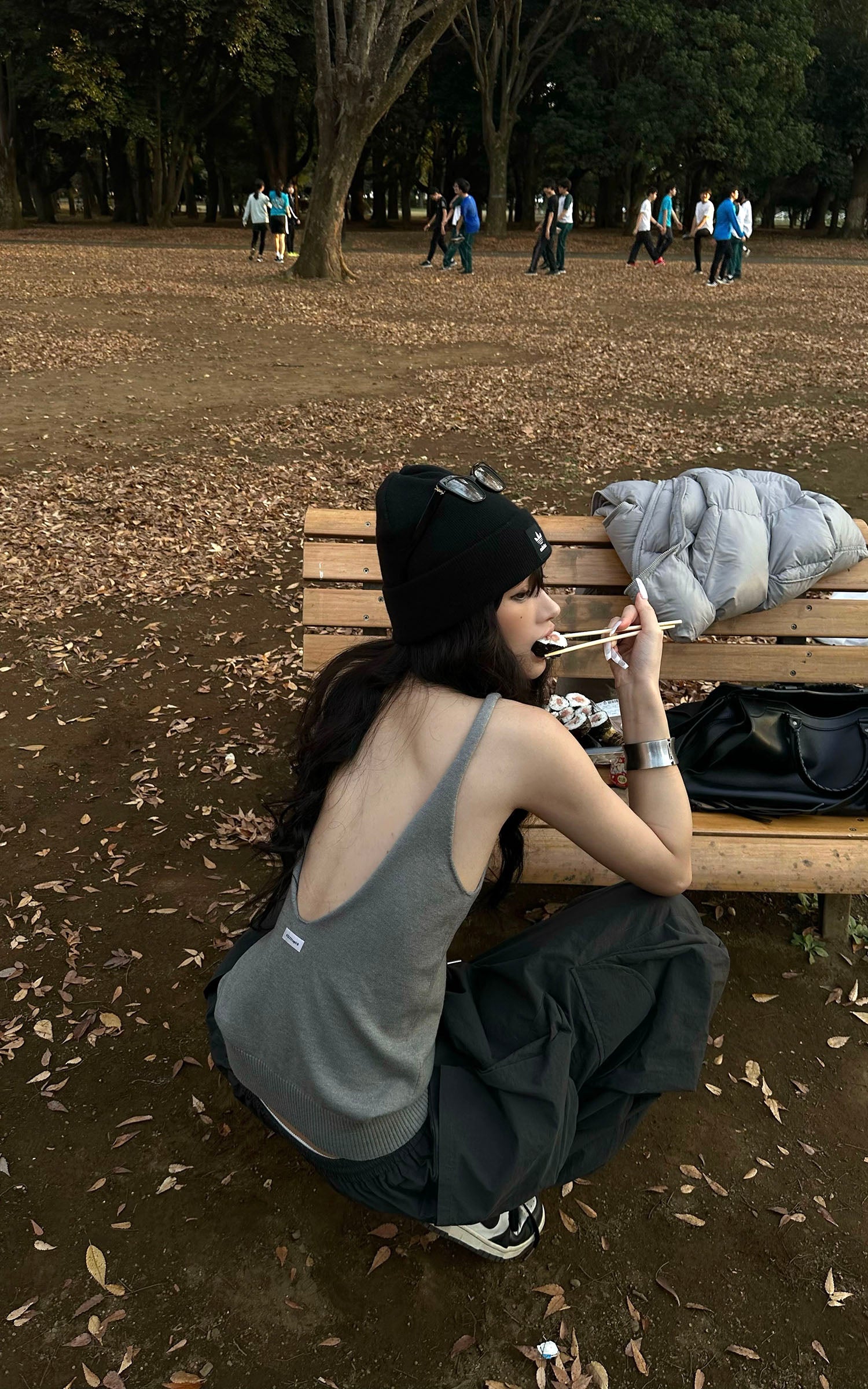 0122stepll 딥 U-백 니트 베스트