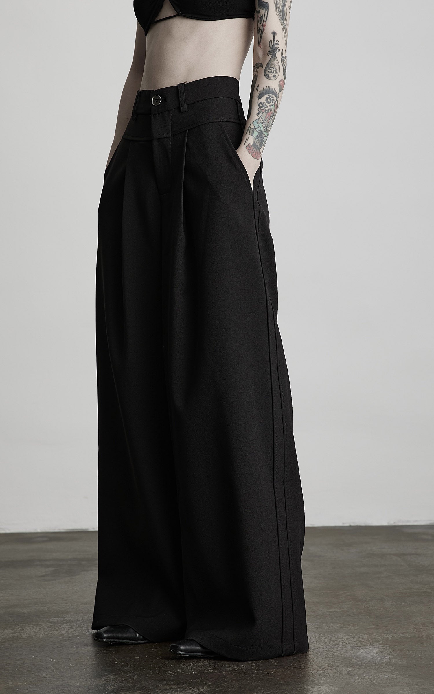 DOINDULGE Tailored Wide-Leg Trousers