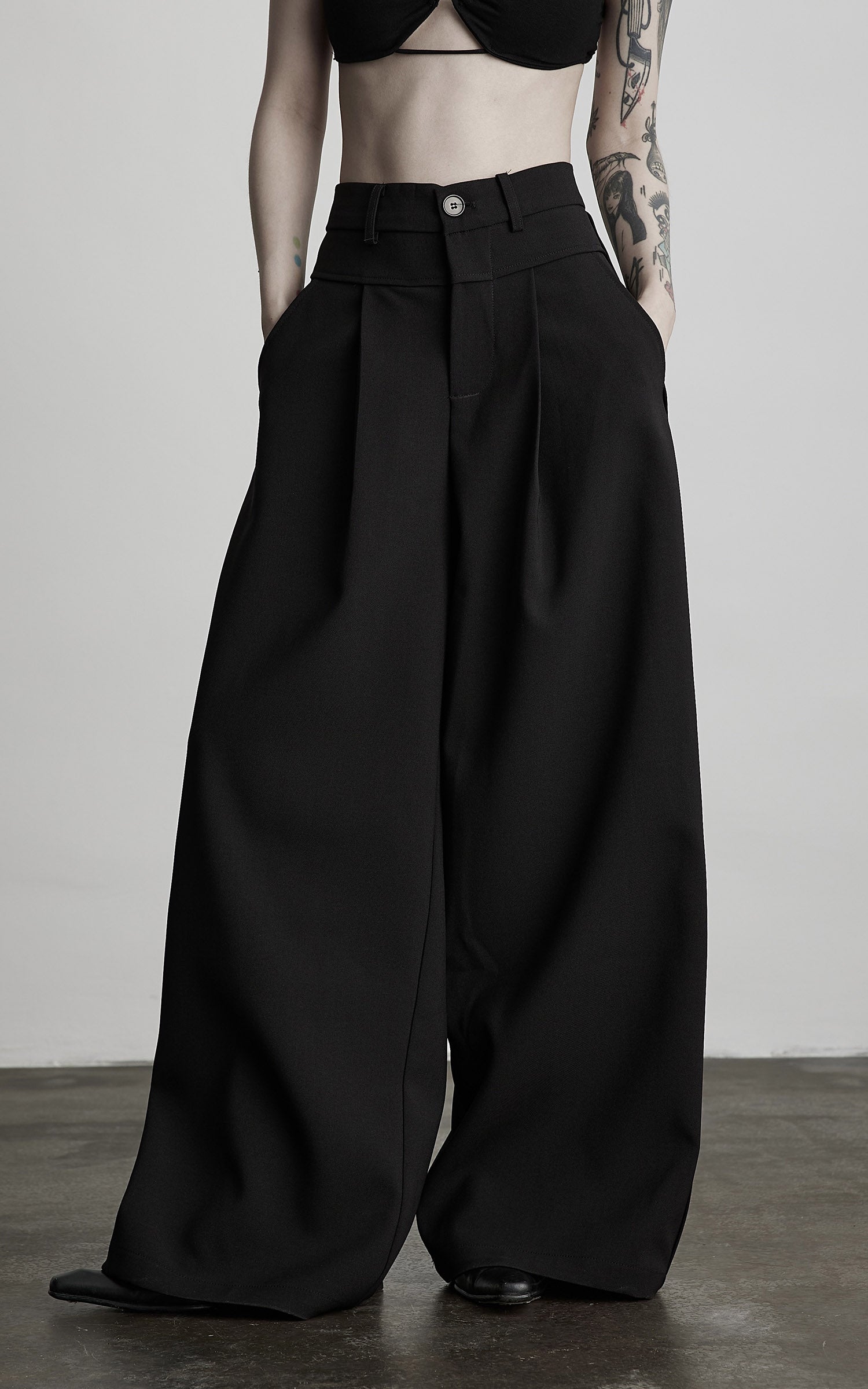 DOINDULGE Tailored Wide-Leg Trousers