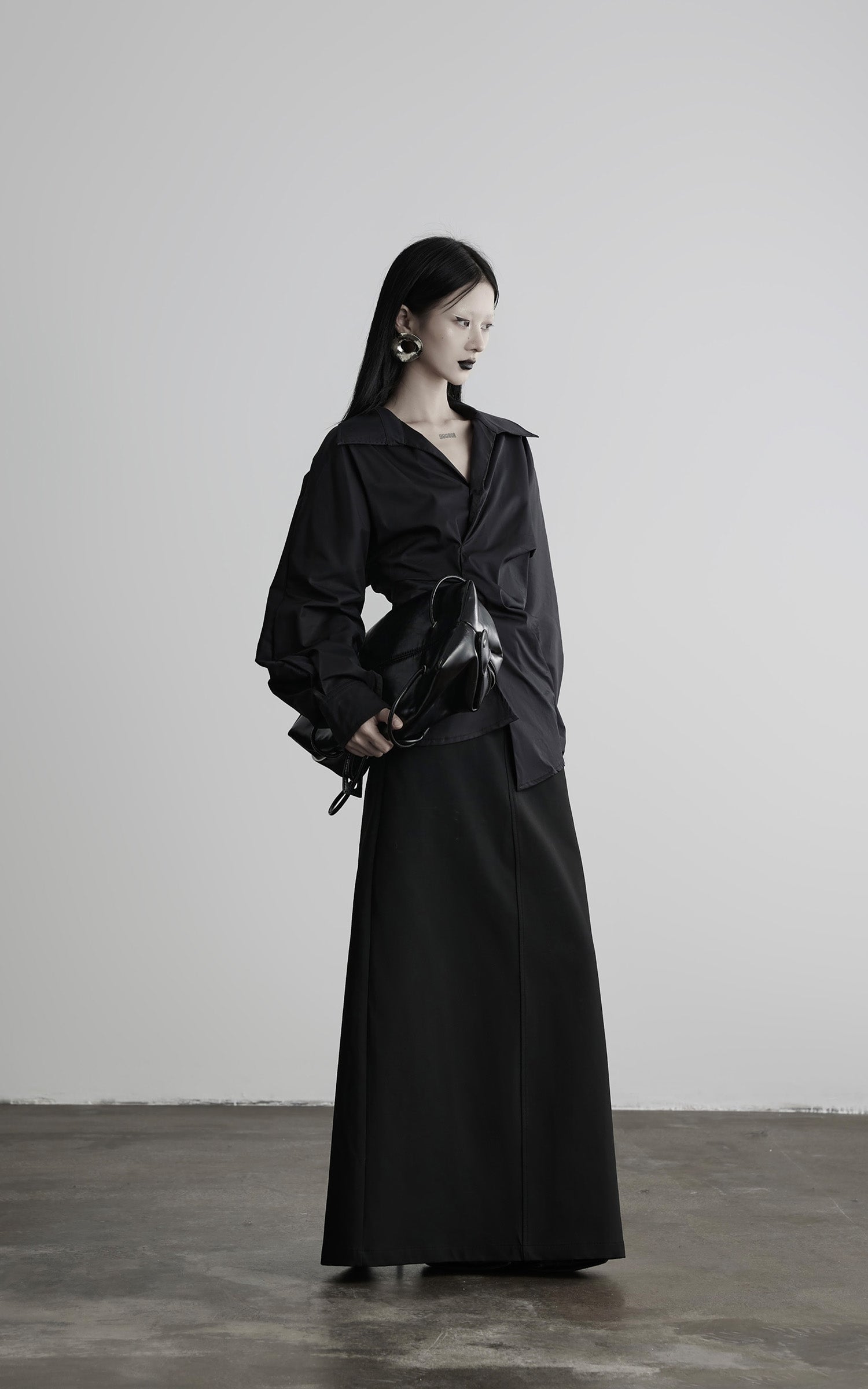 DOINDULGE Asymmetric Twisted Shirt with Sculptural Silhouette