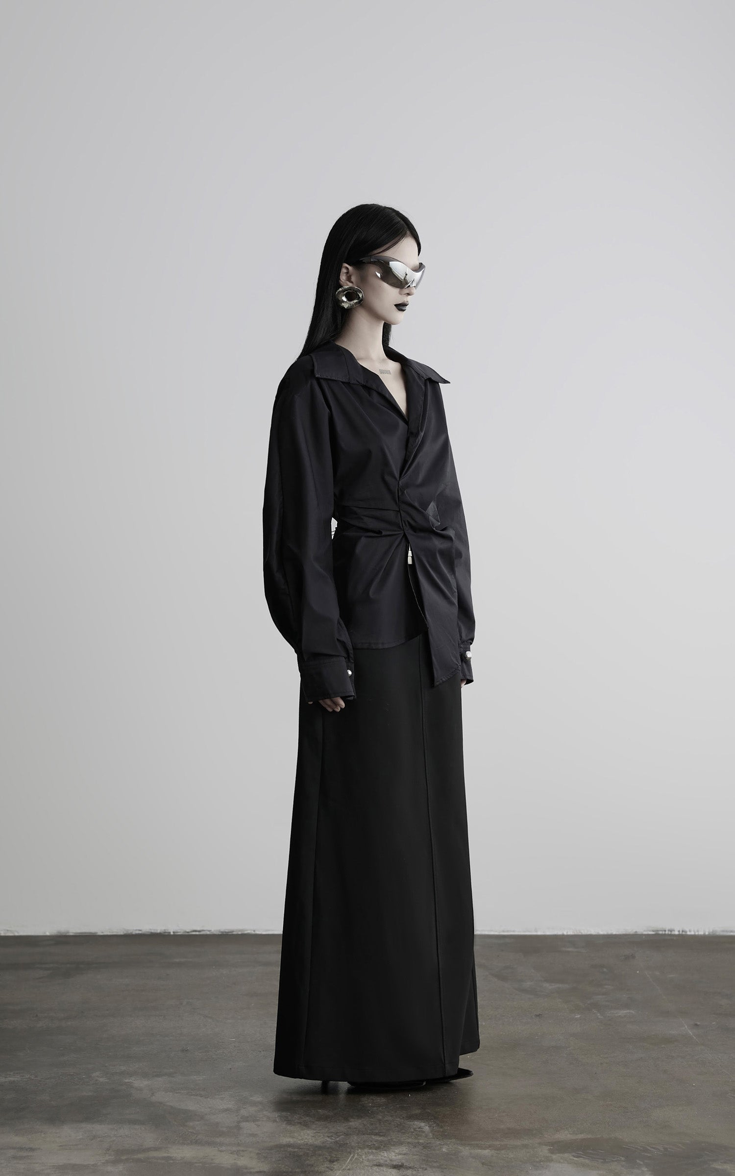 DOINDULGE Asymmetric Twisted Shirt with Sculptural Silhouette