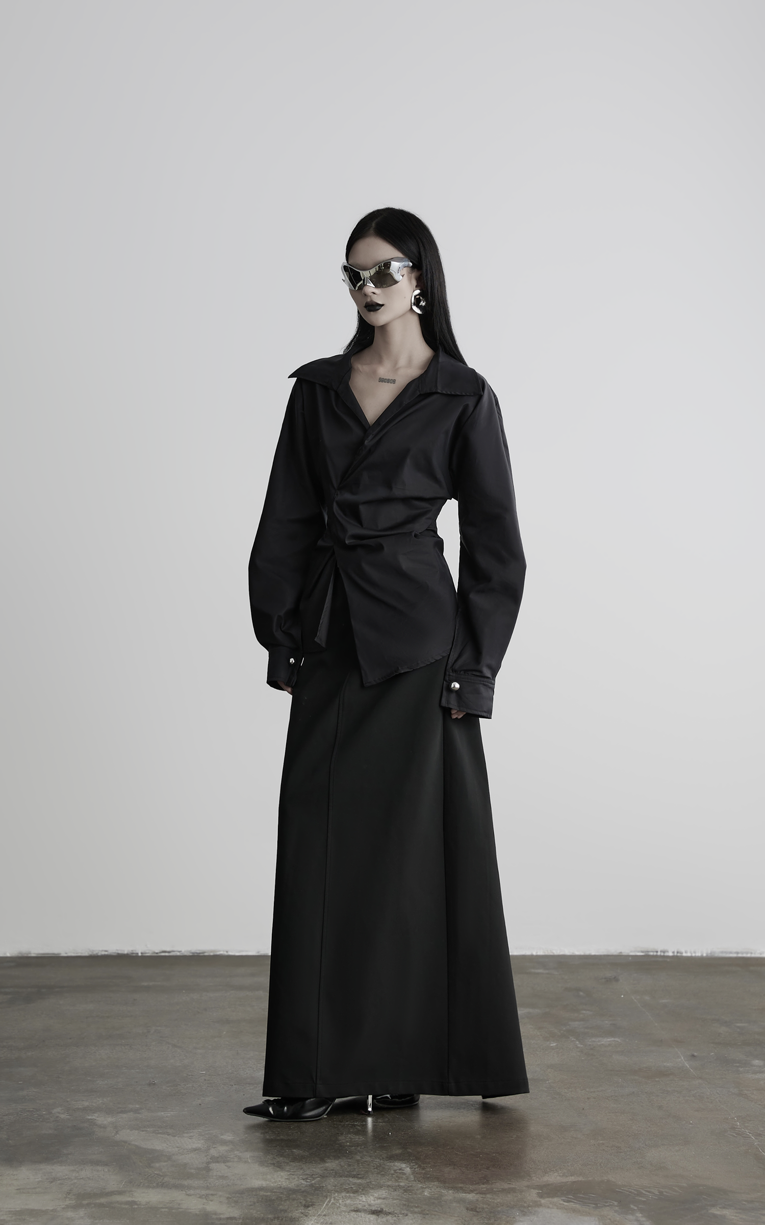 DOINDULGE Asymmetric Twisted Shirt with Sculptural Silhouette