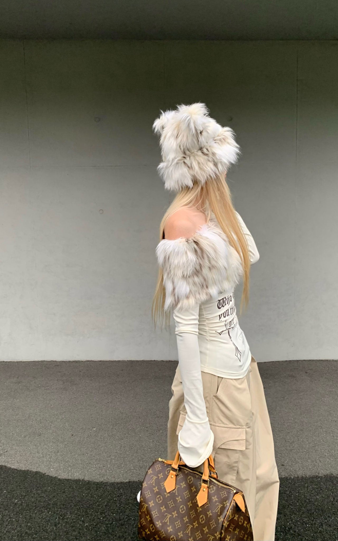 Rase le sol Off-Shoulder Faux Fur Top – PINKPARKS