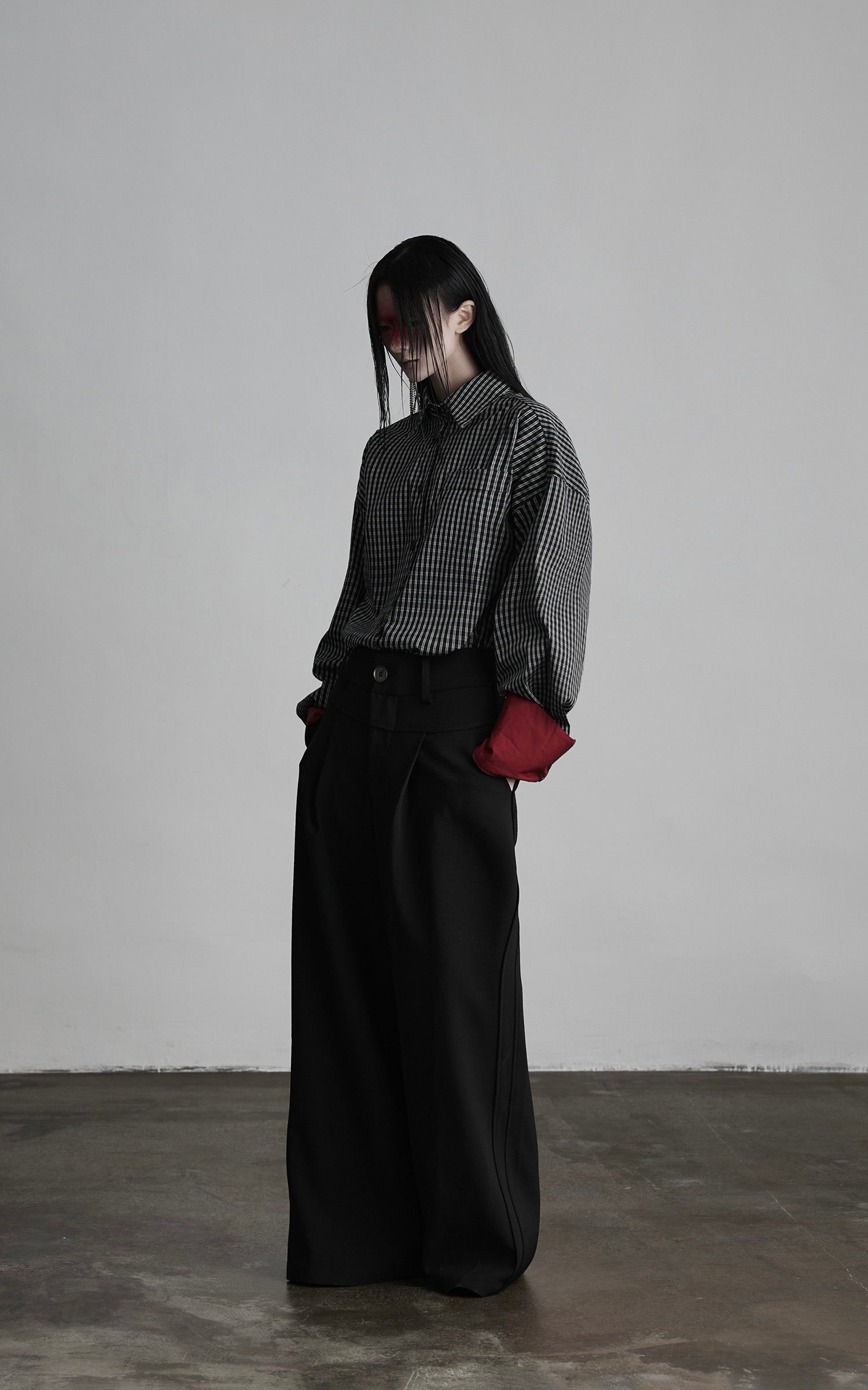 DOINDULGE Oversized Contrast Cuff Checked Shirt