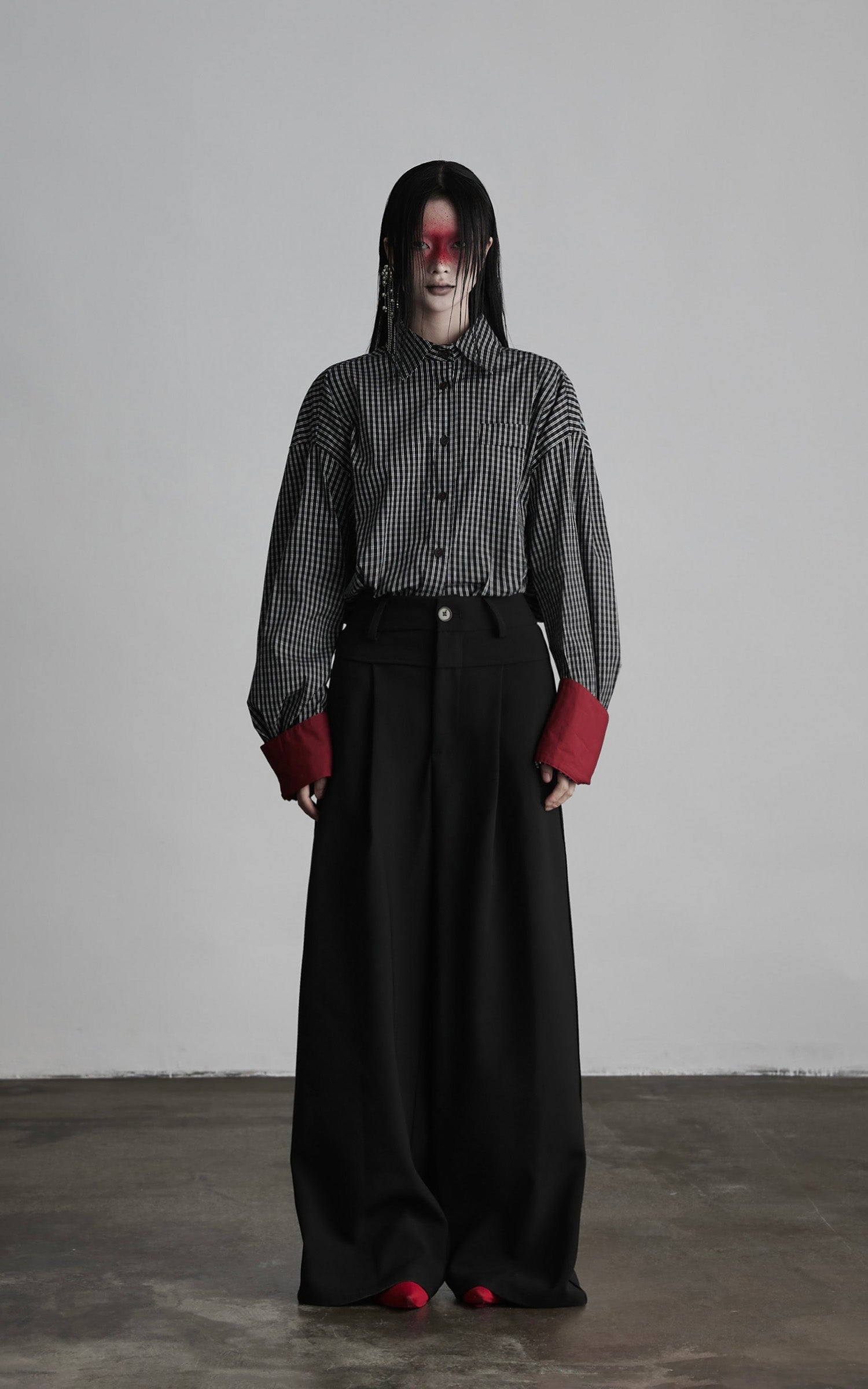 DOINDULGE Oversized Contrast Cuff Checked Shirt