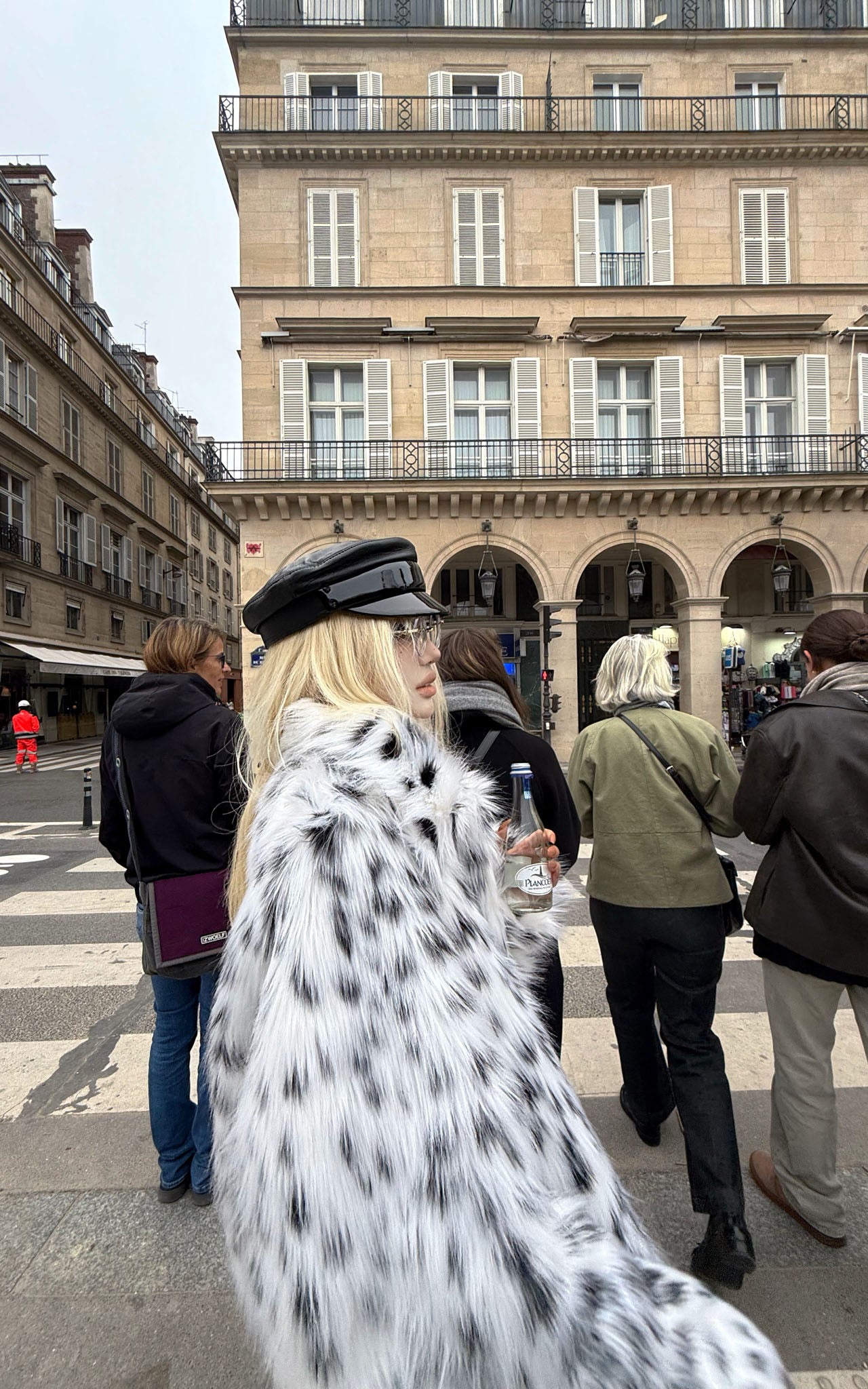 Rase le sol Black &amp; White Dalmatian Faux Fur Coat